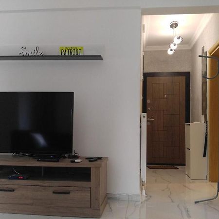 New!90Sqm10Minairport2Bedrooms Солун Екстериор снимка