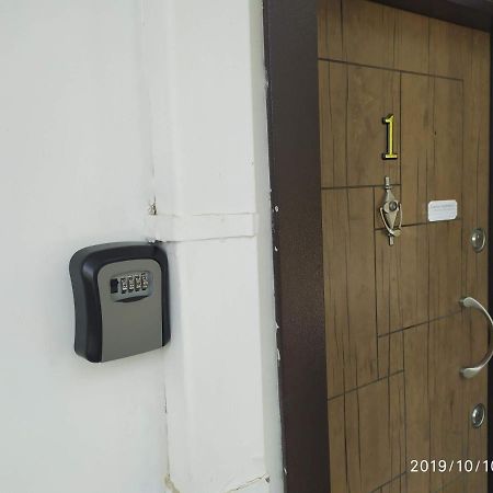 New!90Sqm10Minairport2Bedrooms Солун Екстериор снимка