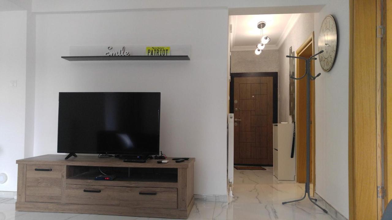 New!90Sqm10Minairport2Bedrooms Солун Екстериор снимка