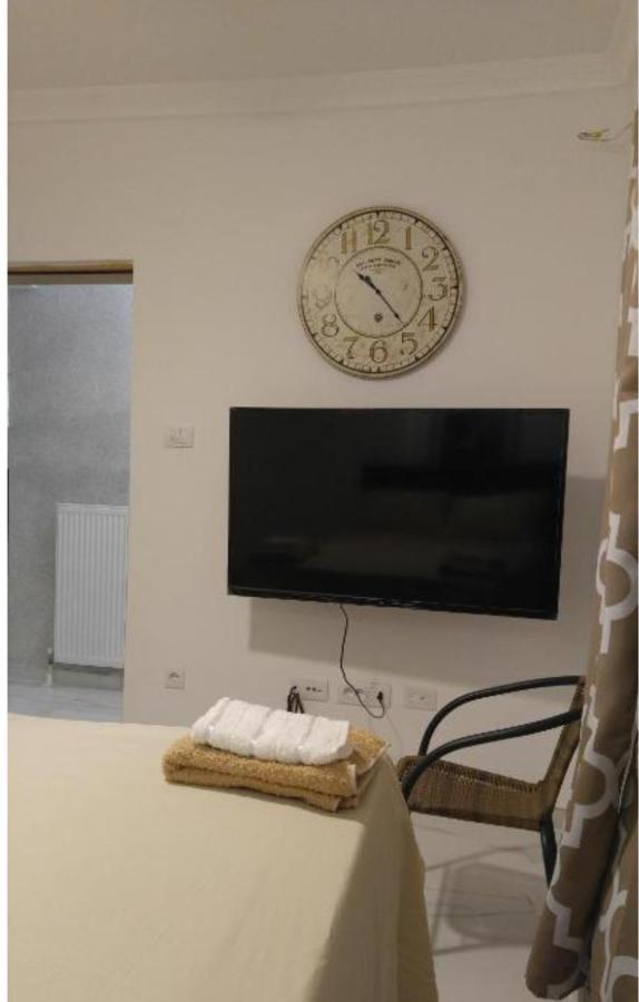 New!90Sqm10Minairport2Bedrooms Солун Екстериор снимка